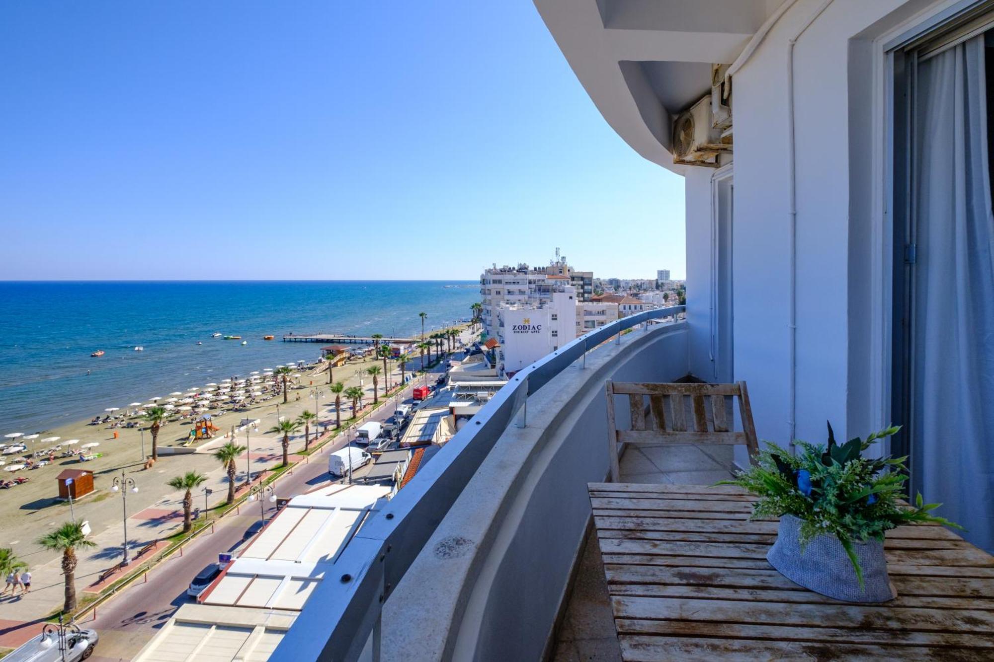 Lazuli Sea View Beachfront- Ap 61 Larnaca Ngoại thất bức ảnh
