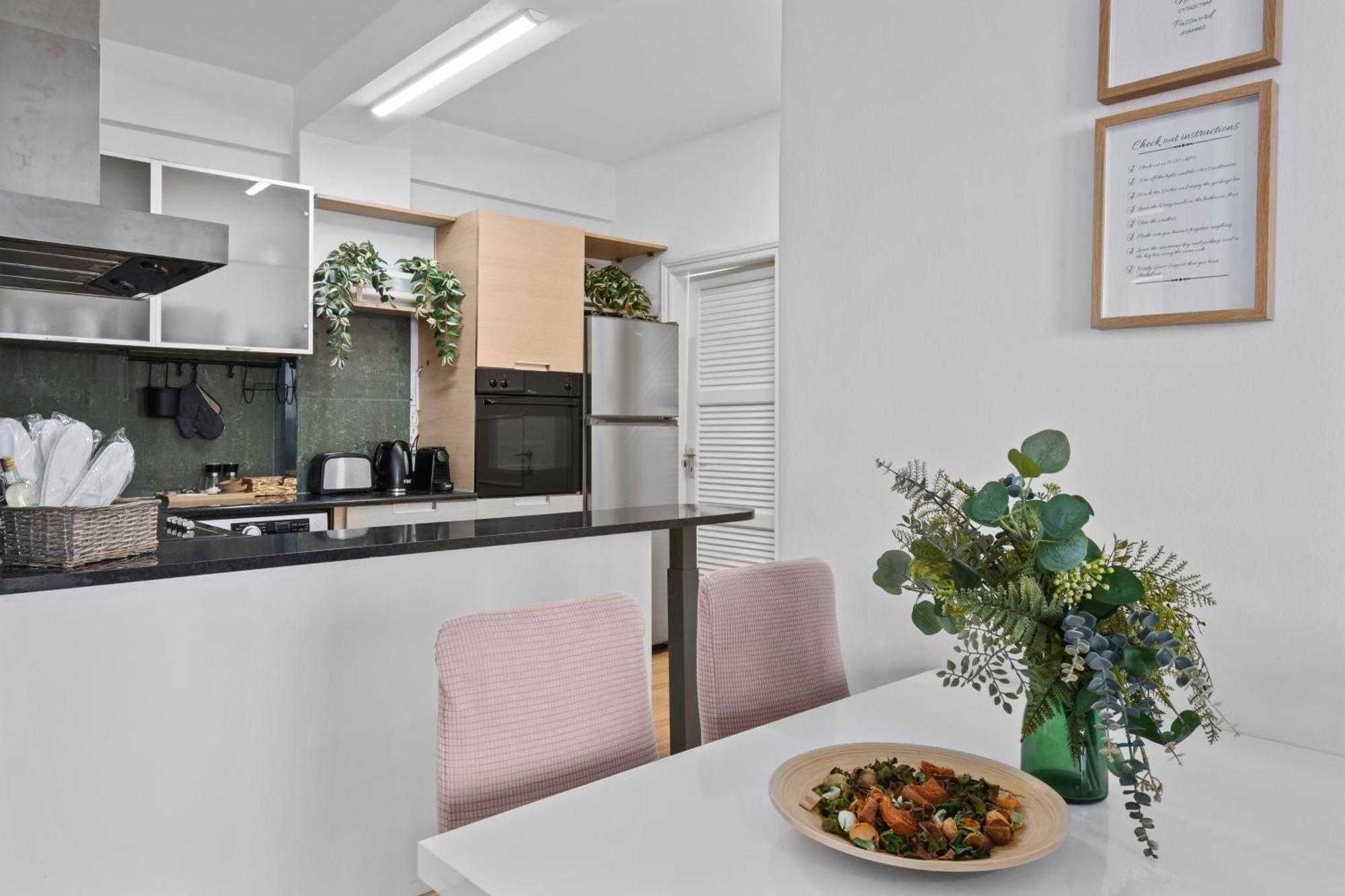 Lazuli Sea View Beachfront- Ap 61 Larnaca Ngoại thất bức ảnh