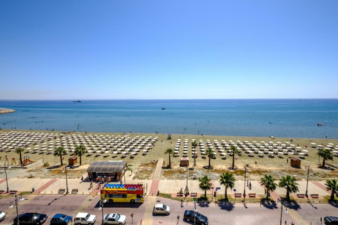 Lazuli Sea View Beachfront- Ap 61 Larnaca Ngoại thất bức ảnh